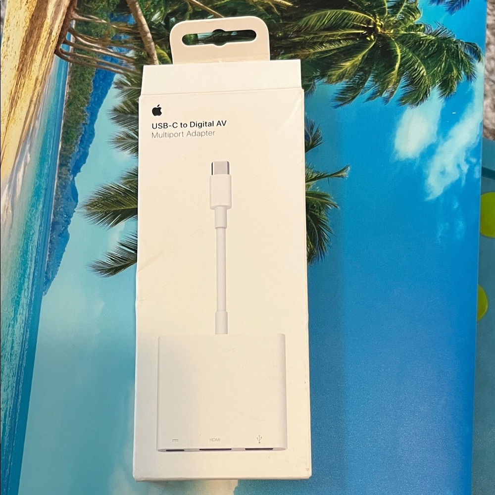 Apple Multiport Adapter in White